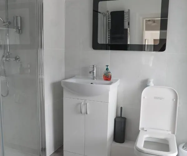 Πανσιόν The Landmark